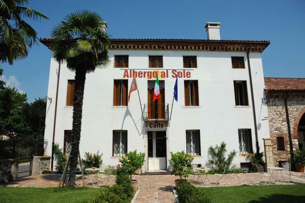 Hotel Albergo Al Sole Мало Экстерьер фото